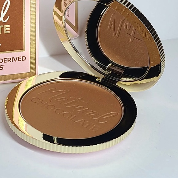TOO FACED CHOCOLATE SOLEIL NATURAL CHOCOLATE BRONZER - CARAMEL COCOA - Picture 9 of 16